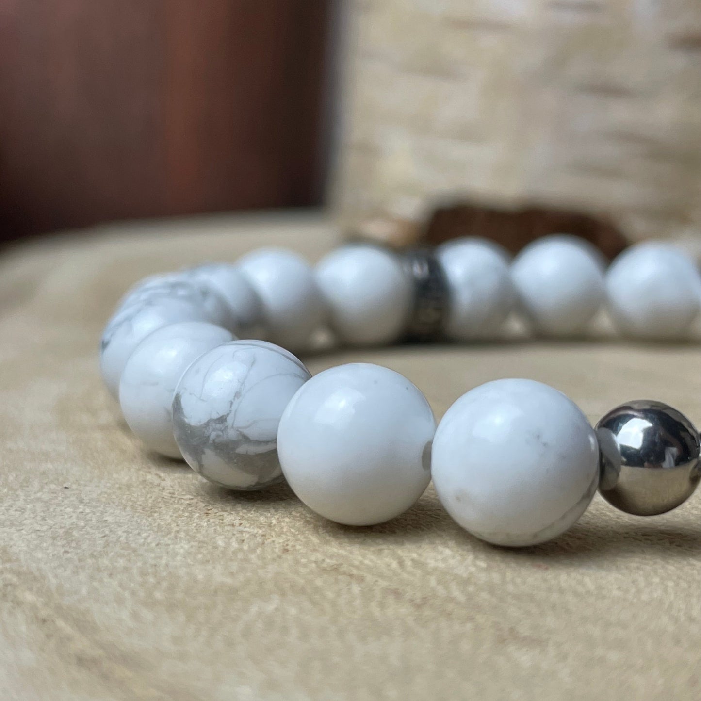 Bracelet personnalisé en Howlite naturelle – Médaillon photo 12 mm | Clarté Blanche
